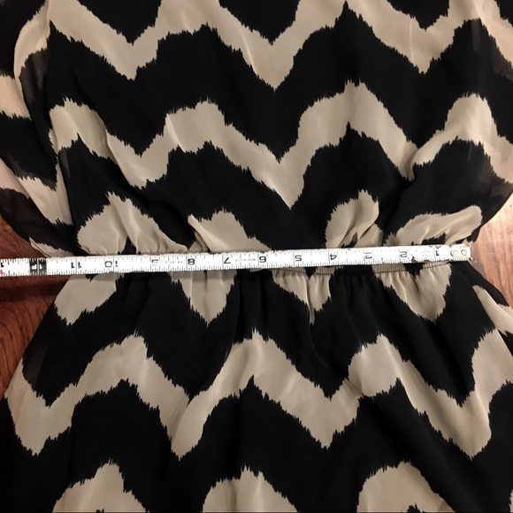 Francensa’s State of the Art Dress - Picture 2 of 6